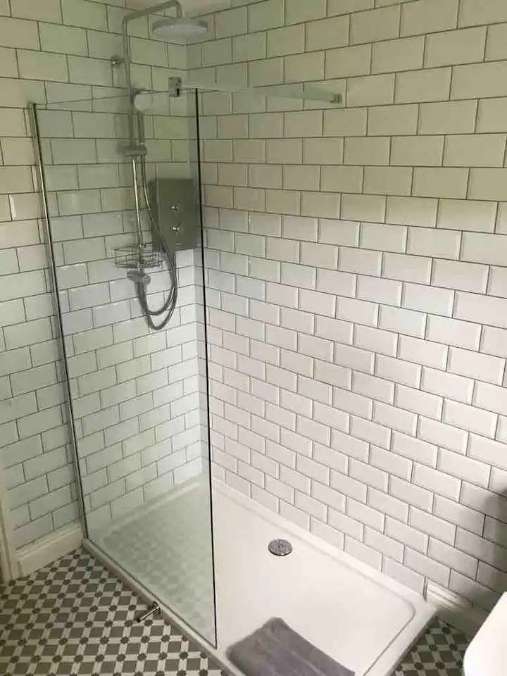 cottage picture 4 Shower for the cottage